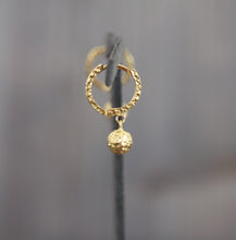 Load image into Gallery viewer, 18k Yellow Gold Diamond Cut Ball Pendant Necklace with Dangle Earrings

