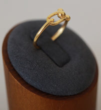 Load image into Gallery viewer, 18K Yellow Gold U-Bar Link Ring
