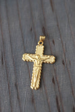 Load image into Gallery viewer, 18K Yellow Gold Lightweight Square Cross Pendant Necklace 30.7mm
