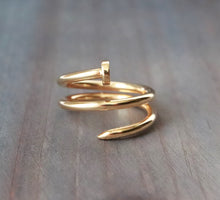 Load image into Gallery viewer, 18K Yellow Gold Double Wrap Nail Ring

