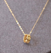 Load image into Gallery viewer, 18K Yellow Gold Lightweight Pendant Necklace 7.5mm
