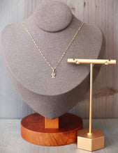 Load image into Gallery viewer, 18K Yellow Gold Lightweight Pendant Necklace &amp; Earring Set 5.2mm
