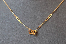 Load image into Gallery viewer, 18K Yellow Gold Interlocking Heart Paperclip Chain Pendant Necklace
