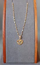 Load image into Gallery viewer, 18K Yellow Gold Wired Heart Pendant Necklace
