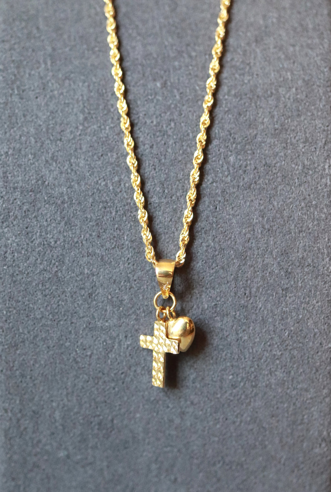 18K Yellow Gold Cross & Heart Pendant Necklace