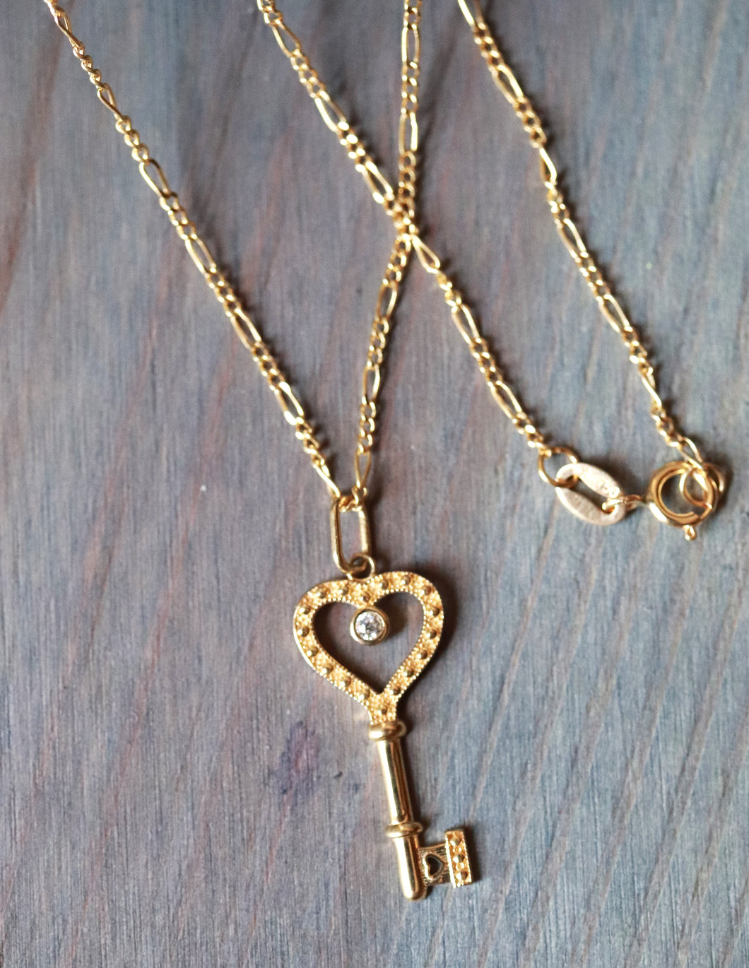 18K Yellow Gold CZ Key Heart Pendant Necklace