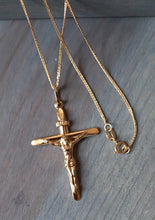 Load image into Gallery viewer, 18K Yellow Gold Cross Pendant Necklace 43.3mm
