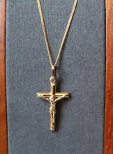 Load image into Gallery viewer, 18K Yellow Gold Cross Pendant Necklace 31.7mm
