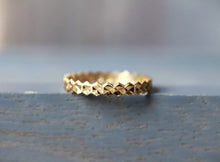 Load image into Gallery viewer, 18K Yellow Gold Hexagon Band Style Ring
